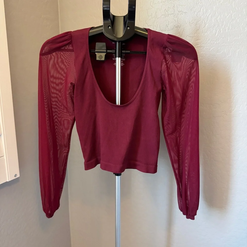 Free People Intimately Burgundy Mesh Sleeve Crop Top M/L - Picture 2 of 6